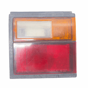 1986-1987 HONDA ACCORD REAR RIGHT SIDE TAIL LIGHT LID MOUNTED OEM, 166-59226