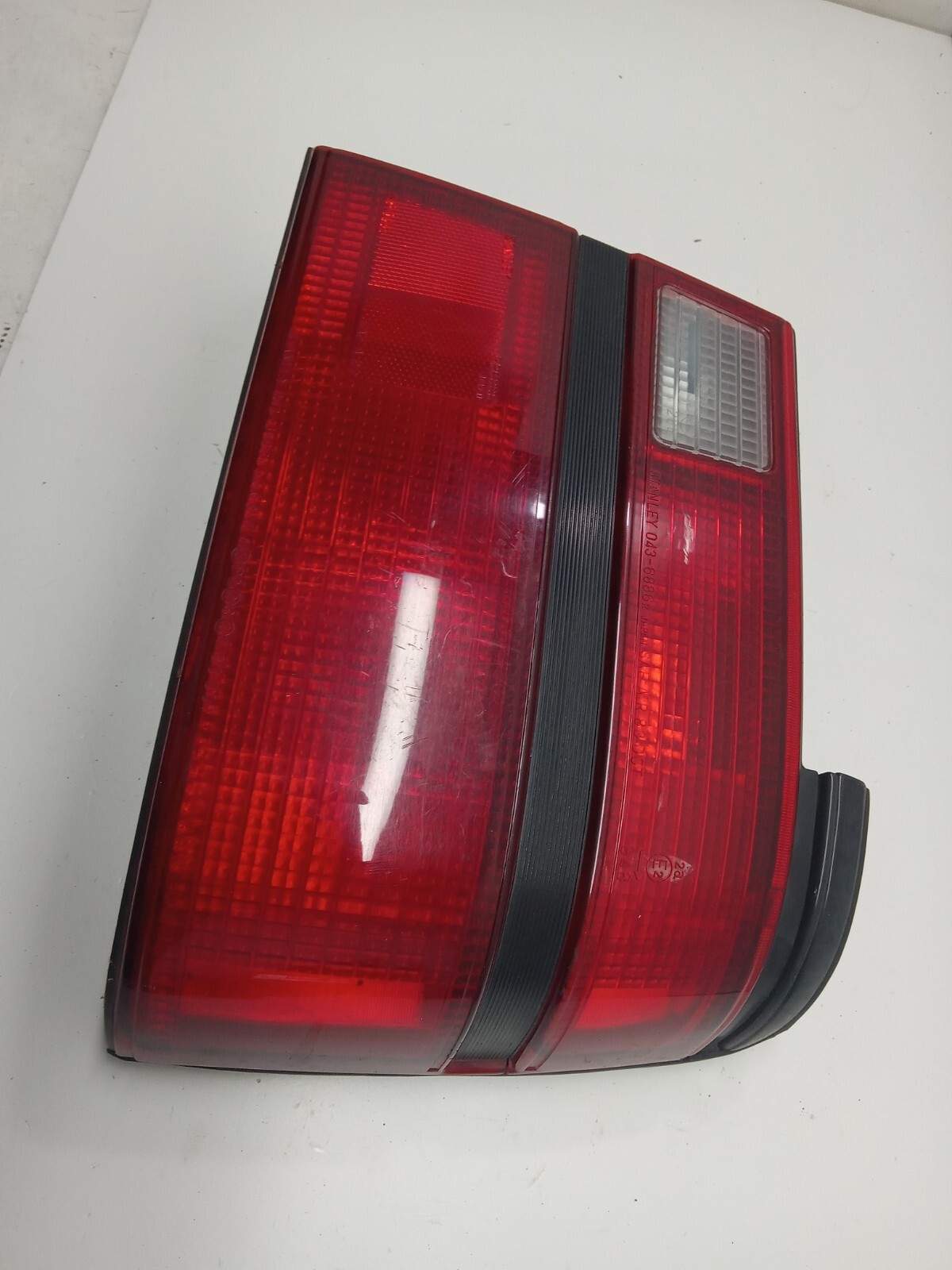 1986-1987 MAZDA 626 REAR RIGHT PASSENGER SIDE TAIL LIGHT OEM, 166-58178 - Image 3