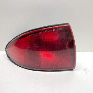1995-1996 CHEVROLET CAVALIER LEFT SIDE QTR MOUNTED TAIL LIGHT OEM, 166-01561