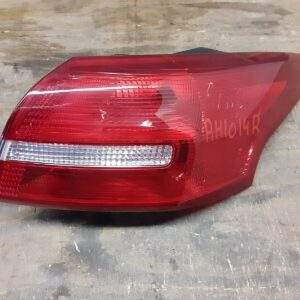 Ford Focus Right Side Tail Light Quarter Mounted