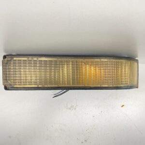 90-93 CHEVROLET 1500 SERIES LEFT CORNER/PARKING LIGHT TURN SIGNAL OEM 116-00821