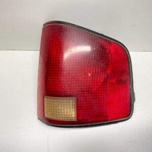 02 - 04 S10/S15 SONOMA REAR RIGHT SIDE QTR MOUNTED TAIL LIGHT OEM, 166-02556A