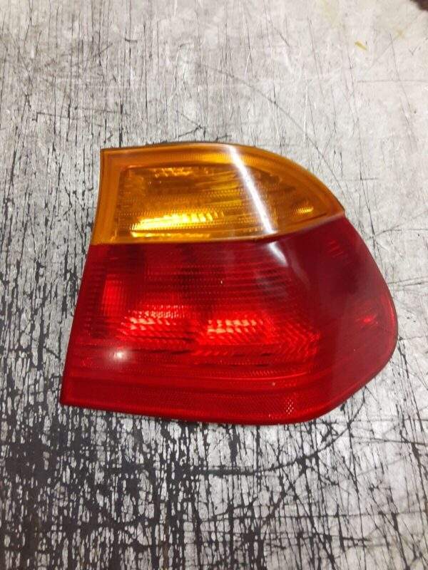 BMW 323 Series Right Side Tail Light