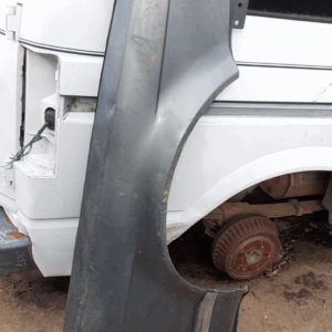 1988-1992 BMW 735i FRONT RIGHT PASSENGER SIDE FENDER OEM, 110-58246R