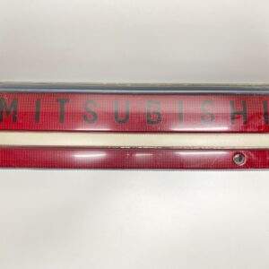 1990 - 1991 MITSUBISHI ECLIPSE REAR CENTER TAIL LIGHT OEM, MB479058