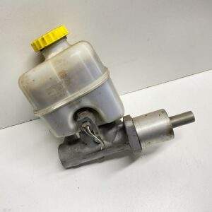 2002-2005 JEEP LIBERTY BRAKE MASTER CYLINDER W/ RESERVOIR OEM, 541-01212