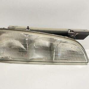 1994-1996 CHEVROLET LUMINA APV FRONT RIGHT SIDE HEADLIGHT HEADLAMP OEM 114-00221