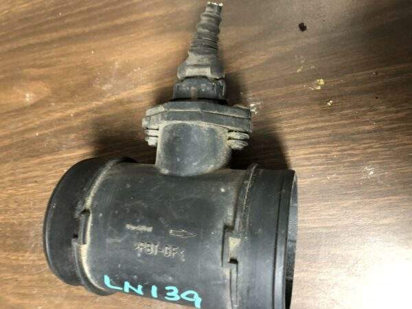 1997 - 1998 Cadillac Catera Mass Air Flow Meter Sensor