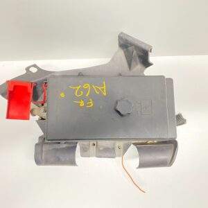 2002 - 2005 PONTIAC MONTANA ENGINE COMPARTMENT FUSE BOX BASE OEM, 646-01372