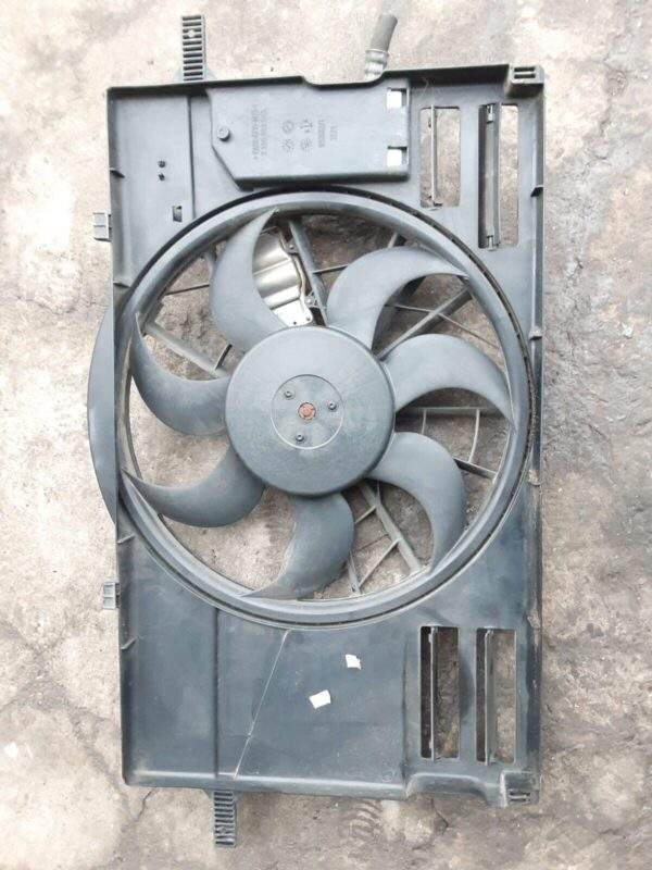 Volvo 40 Series Radiator Cooling Fan Assembly