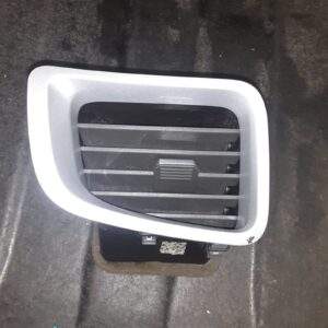 Chevrolet Equinox Front Right Side Air Vent