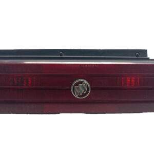 1982-1986 BUICK SKYHAWK REAR RIGHT PASSENGER SIDE TAIL LIGHT OEM, 166-01102B