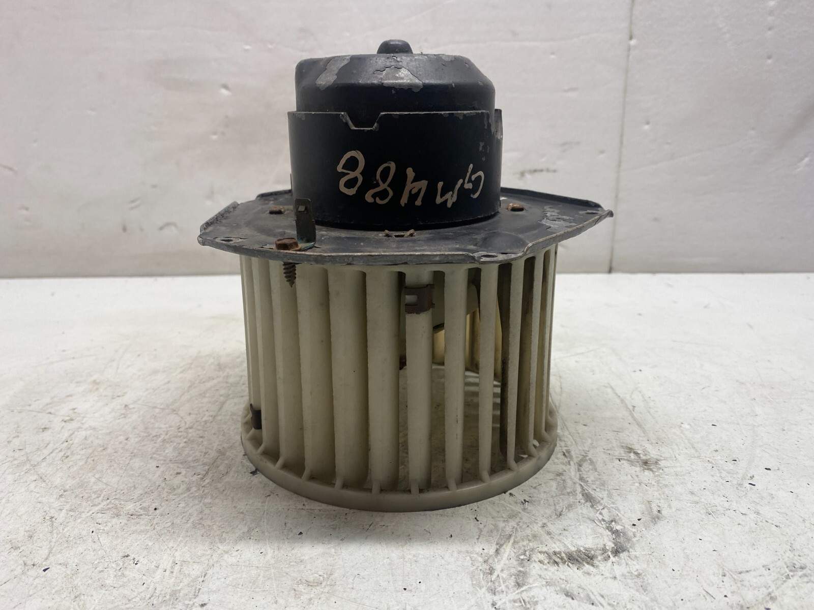 1985 BUICK PARK AVENUE BLOWER MOTOR OEM, 615-00326