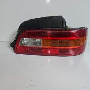 1991-1995 ACURA LEGEND SEDAN RIGHT SIDE TAIL LIGHT LAMP OEM, 166-58479