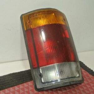 FORD VAN E150 LEFT DRIVER SIDE TAIL LIGHT LAMP