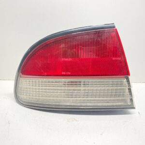 1997-1998 MITSUBISHI GALANT REAR RIGHT SIDE TAIL LIGHT QTR MOUNTED OEM 166-58882