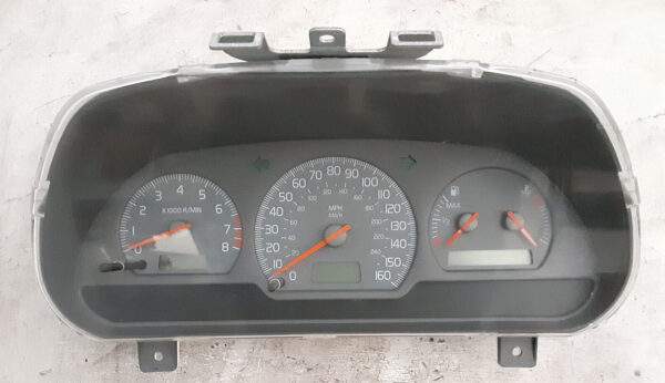 Volvo 40 Series Instrument Speedometer Cluster