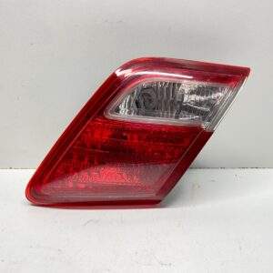 2007 - 2009 TOYOTA CAMRY RIGHT PASSENGER SIDE TAIL LIGHT LAMP OEM, 166-51337