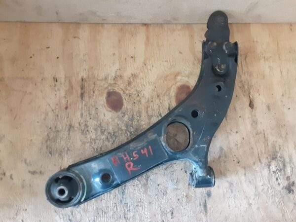 Kia Optima Front Right Side Lower Control Arm
