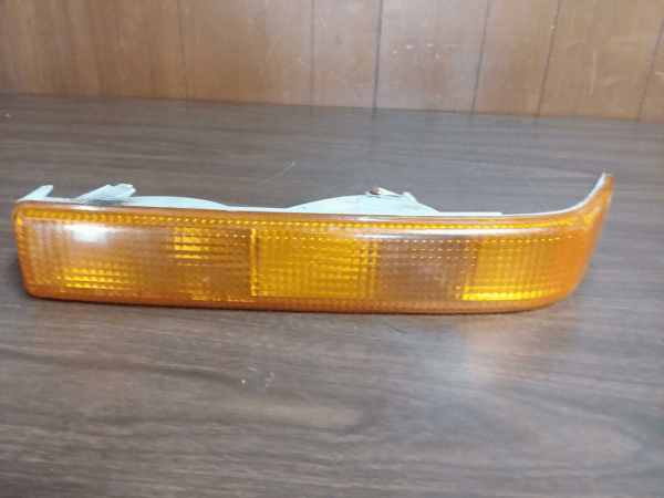 Chevrolet Blazer S10/ S15 Right Side Turn Signal Light