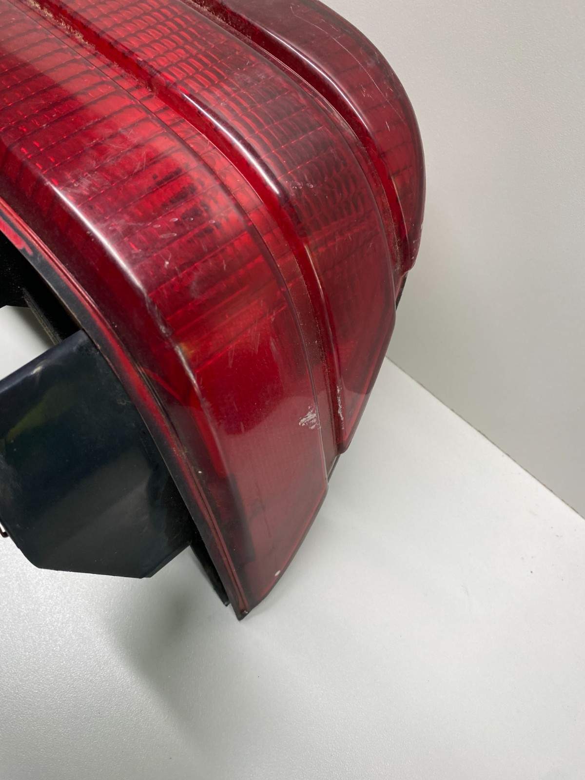 1986-1987 FORD TEMPO REAR RIGHT SIDE TAIL LIGHT LAMP OEM, 166-01247 - Image 7