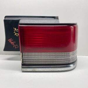 1992-95 PLYMOUTH ACCLAIM REAR RIGHT QTR PANEL MOUNTED TAIL LIGHT OEM, 166-01616
