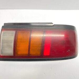 1993-1994 NISSAN SENTRA REAR RIGHT PASSENGER SIDE TAIL LIGHT OEM, 166-58617
