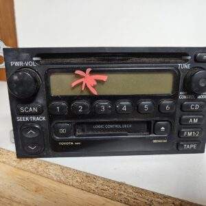 2000-2003 TOYOTA SOLARA RADIO AUDIO CD PLAYER EQUIPMENT RECEIVER OEM, 638-57610