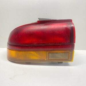 1991 - 1992 SATURN S SERIES SL LEFT DRIVER SIDE TAIL LIGHT LAMP OEM, 166-01443