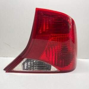 2002 - 2004 FORD FOCUS NOT RS RIGHT PASSENGER SIDE TAIL LIGHT OEM, 166-01854D