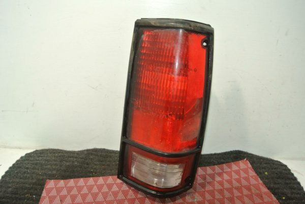 85-94 Chevrolet Blazer S10/Jimmy S15 Right Side Tail Light Lamp