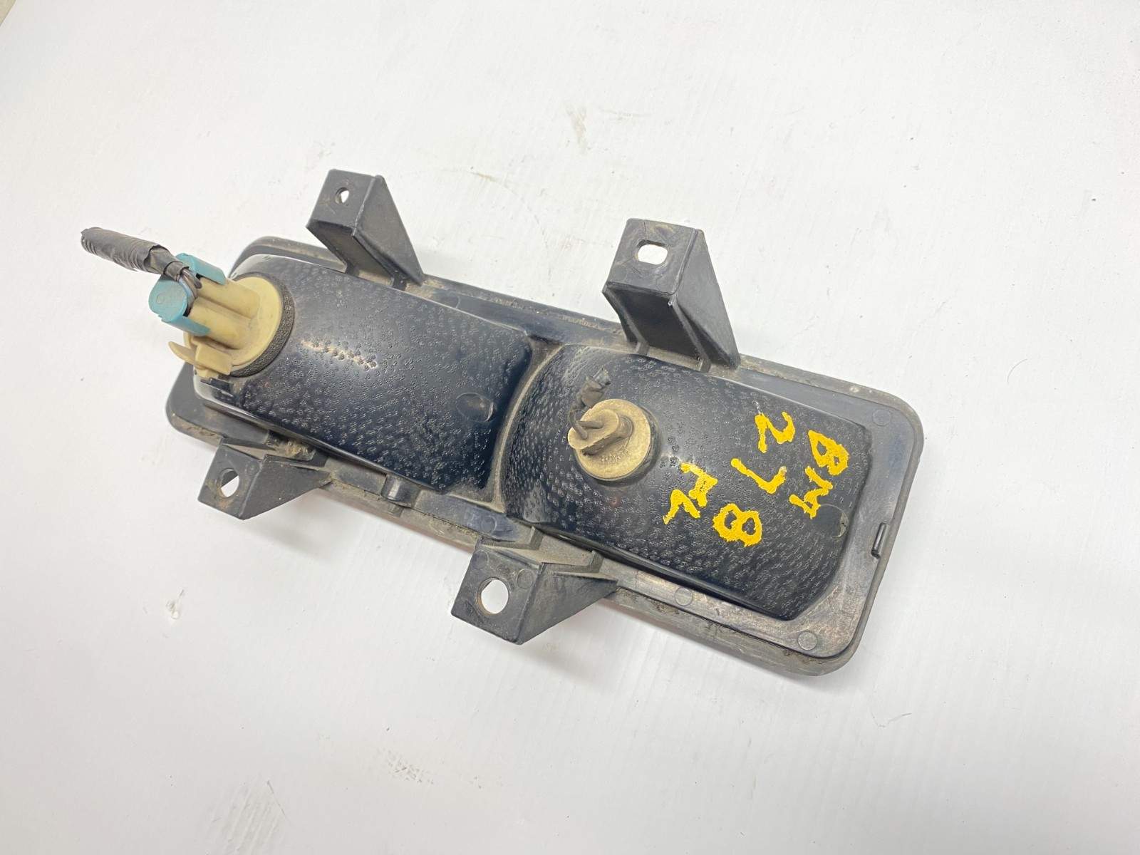 92-95 GMC VAN 2500 LEFT DRIVER CORNER/PARK LIGHT BELOW HEADLAMPS OEM, 116-00799 - Image 8