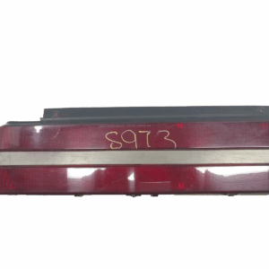 1987-1989 BUICK SKYHAWK REAR LEFT DRIVER SIDE TAIL LIGHT OEM, 16507667