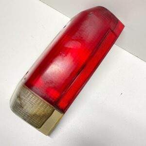 1987-1990 FORD F250 SERIES REAR LEFT DRIVER SIDE TAIL LIGHT OEM, 166-01673A