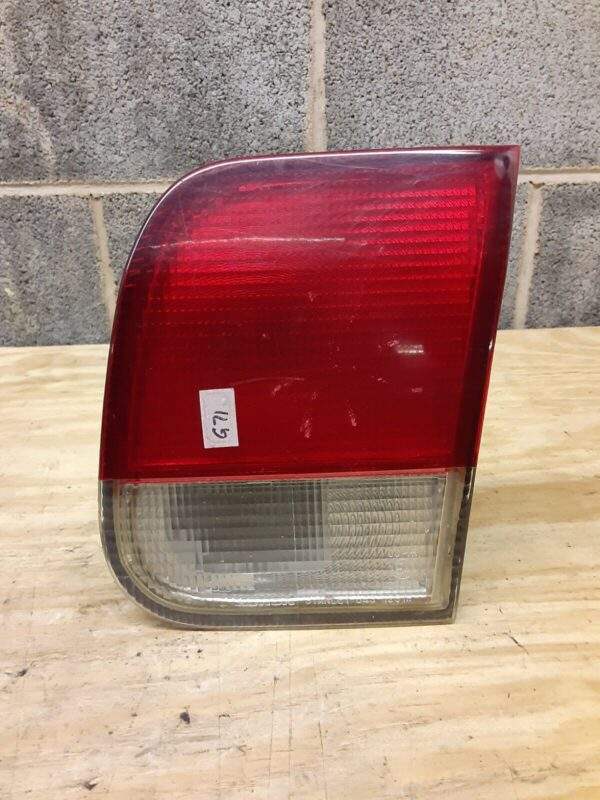 Honda Civic Rear Right Side Tail Light Lid Mounted