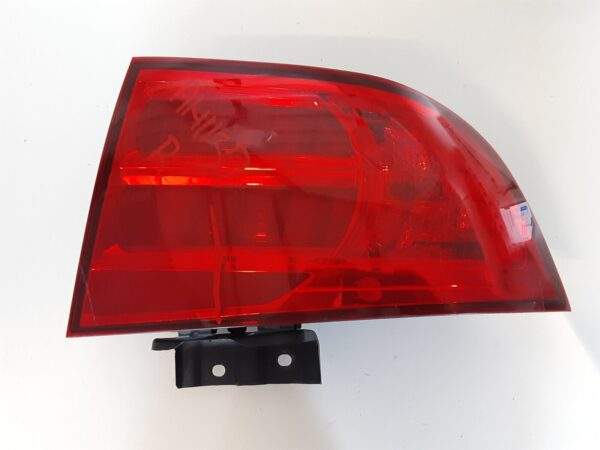 Acura Tl Rear Right Passenger Side Tail Light