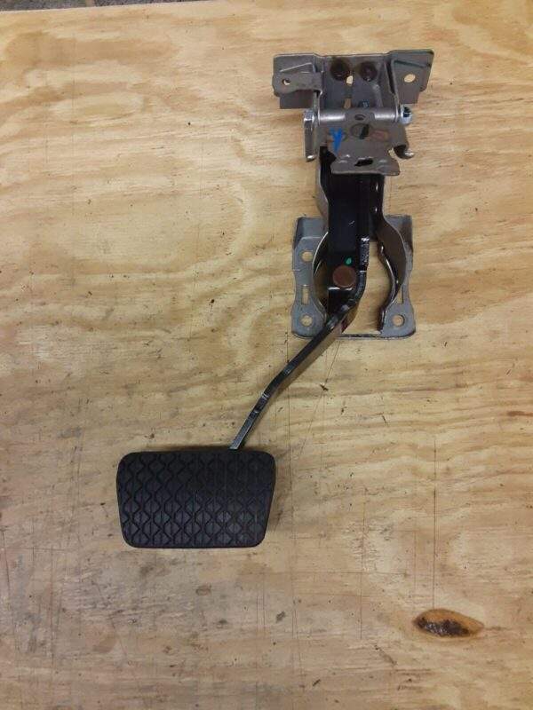Ford Fusion Brake Pedal Assembly