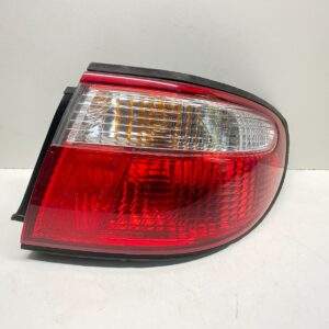 99-00 MAZDA MILLENIA RIGHT SIDE QTR PANEL MOUNTED TAIL LIGHT OEM, 166-60263