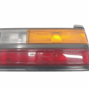 1984-1986 NISSAN STANZA REAR PASSENGER RIGHT SIDE TAIL LIGHT OEM, 166-58135R