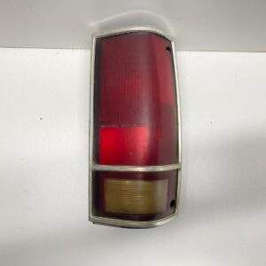 1985-1994 CHEVROLET BLAZER S10 REAR DRIVER LEFT SIDE TAIL LIGHT OEM, 166-01110A