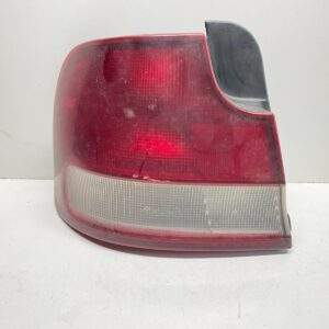 1994 - 1995 HYUNDAI ELANTRA REAR LEFT SIDE QTR MOUNTED TAIL LIGHT OEM, 166-58673