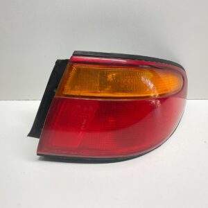 1995 MAZDA MILLENIA REAR RIGHT PASSENGER SIDE TAIL LIGHT ASSEMBLY OEM 166-58858A