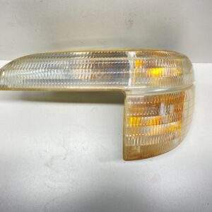95-01 FORD EXPLORER LEFT SIDE CORNER/PARKING LIGHT TURN SIGNAL OEM, 116-03220