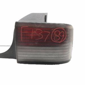 1988-1989 LINCOLN CONTINENTAL REAR RIGHT SIDE TAIL LIGHT OEM, E80B13440AD