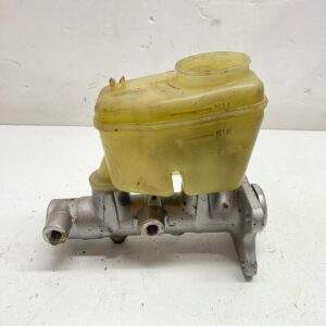 1993-1995 TOYOTA PICKUP BRAKE MASTER CYLINDER OEM, 541-58498