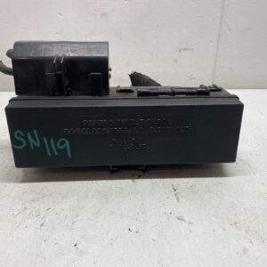 2001 FORD EXPLORER ENGINE FUSE BOX CENTER OEM, 646-01028